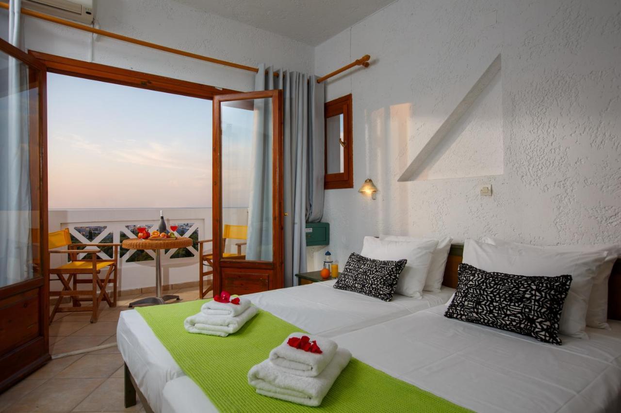 Romantica Hotel Apartments Herszonisszosz Kültér fotó