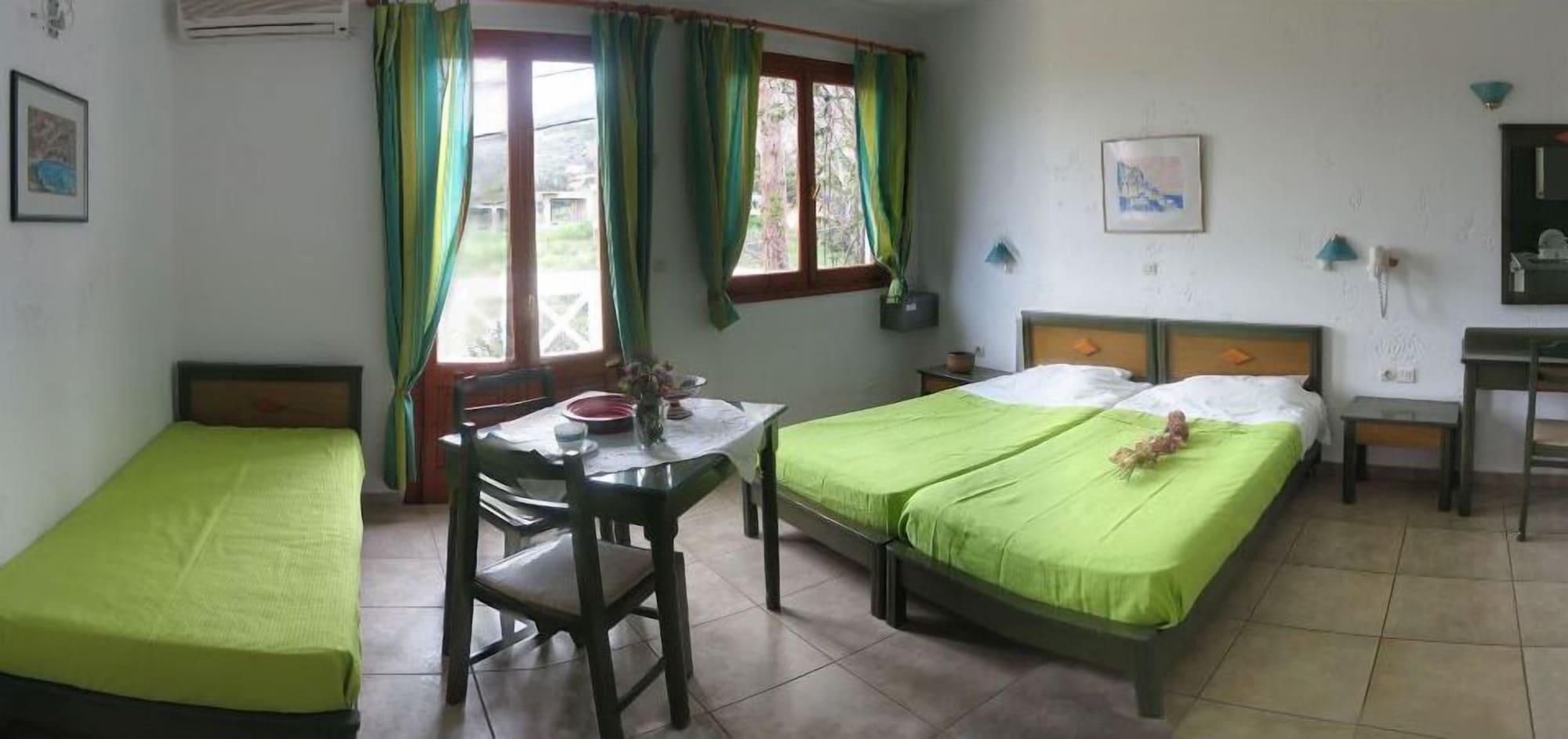 Romantica Hotel Apartments Herszonisszosz Kültér fotó