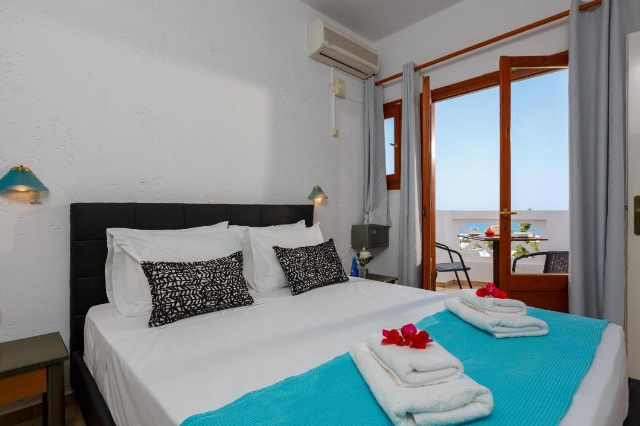 Romantica Hotel Apartments Herszonisszosz Kültér fotó
